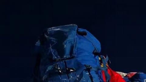 Los equipos de rescate están verificando las condiciones del tiempo para bajar los cuerpos.