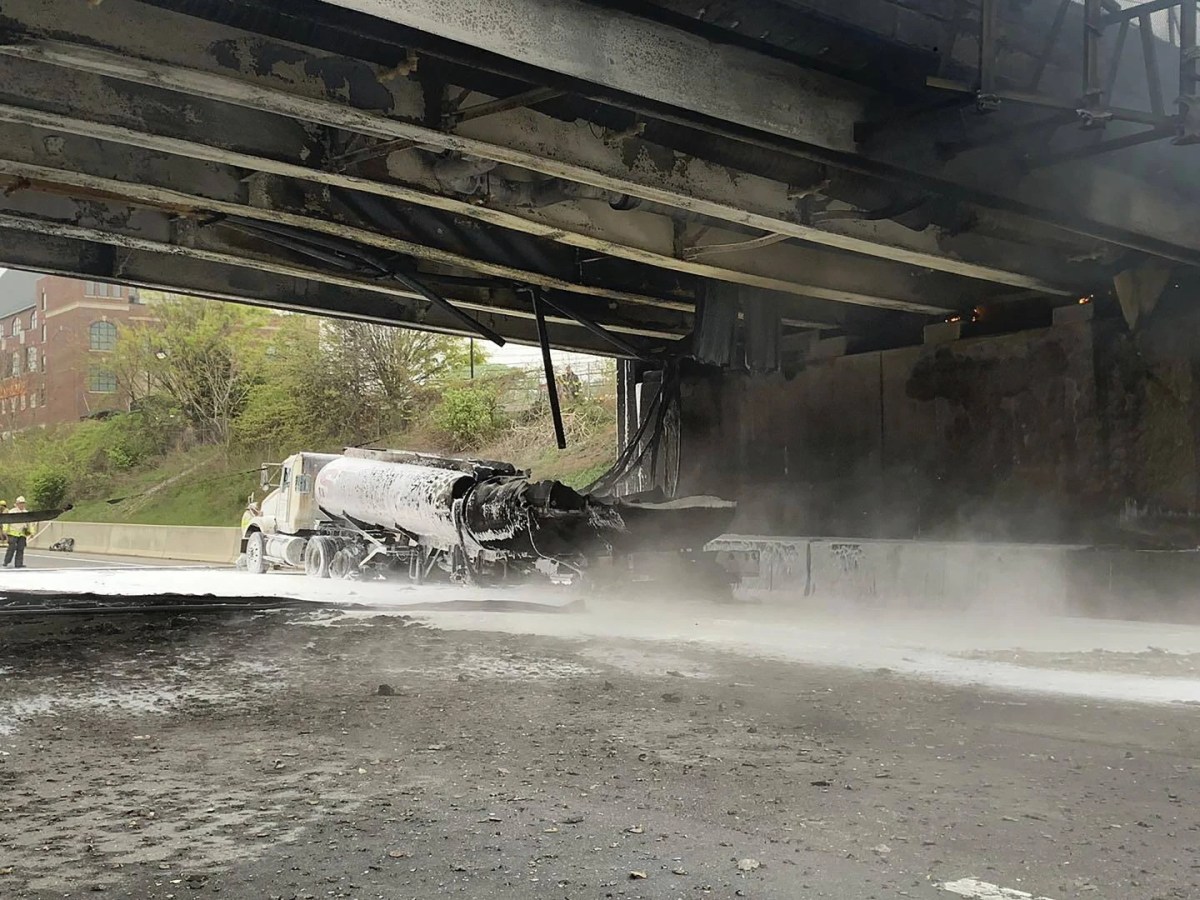Caos tras explosión de camión de gasolina: cierre en autopista I-95 del área triestatal de Nueva York