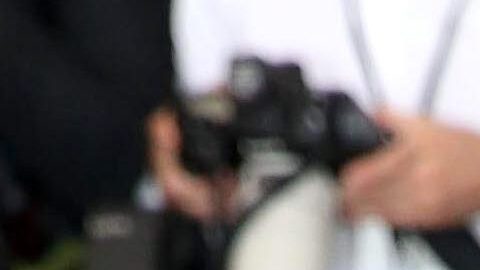 Kim Kardashian posando.