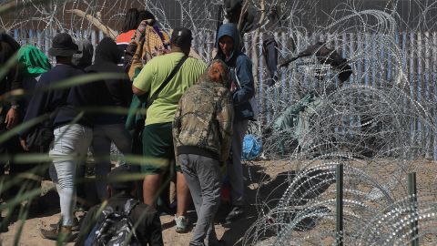 Lo que sucede en Ciudad Juárez refleja las crecientes restricciones en la frontera de Estados Unidos.