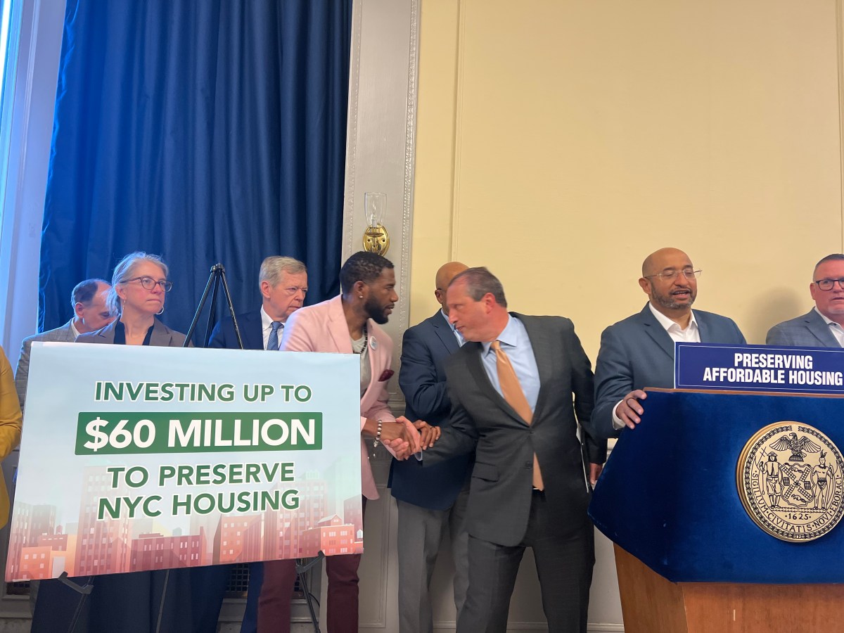 Con $60 millones de fondos pensionales lanzan salvavidas para preservar viviendas asequibles