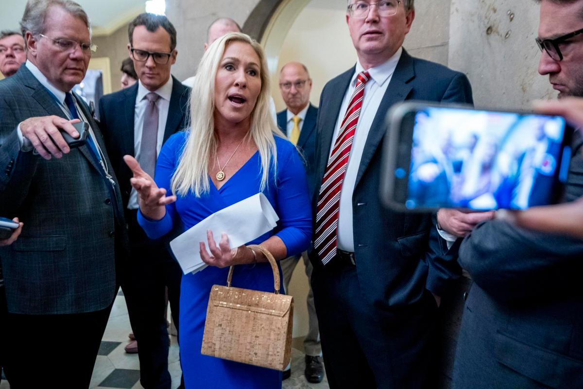 La Cámara rechaza la propuesta de Marjorie Taylor Greene de destituir al presidente Mike Johnson