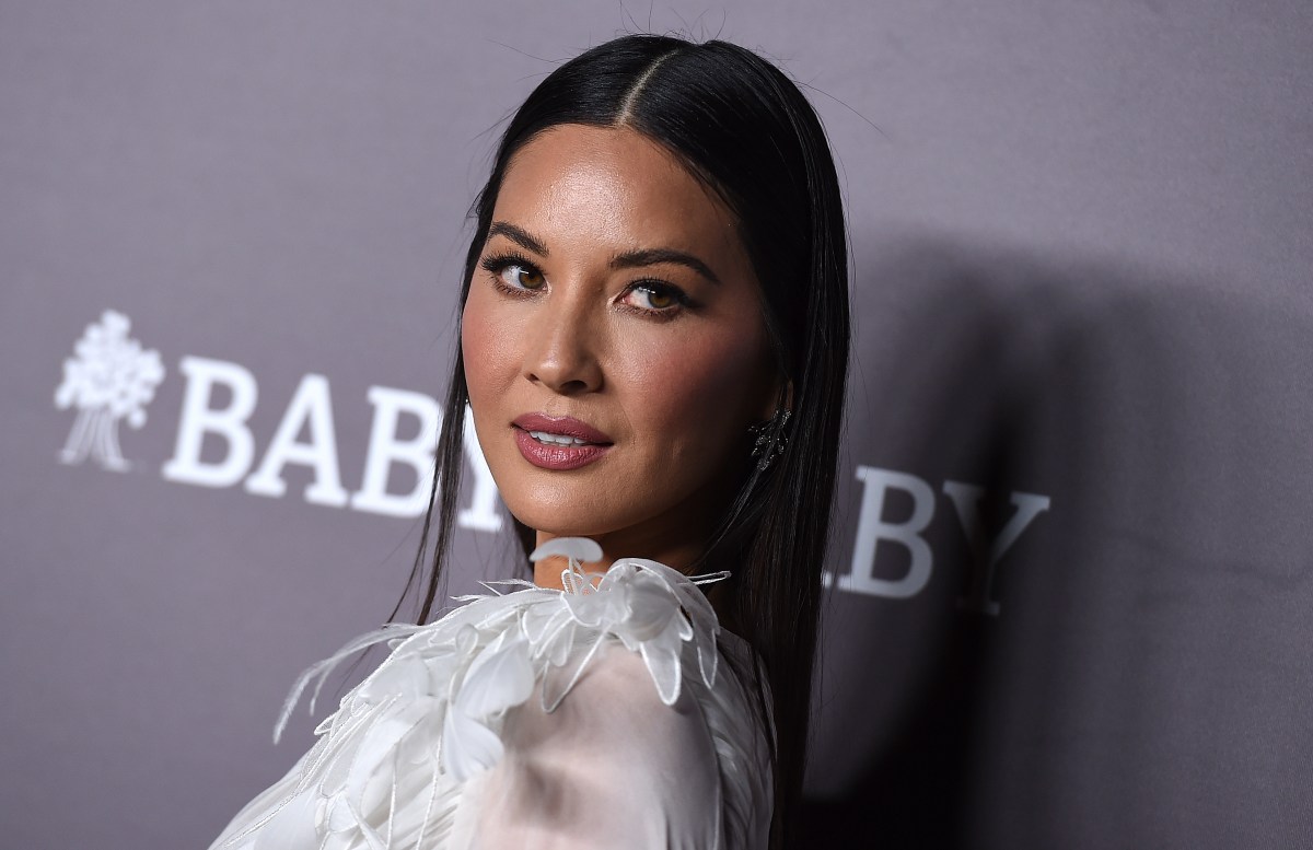 Olivia Munn revela que se sometió a una histerectomía completa en su lucha para estar libre de cáncer