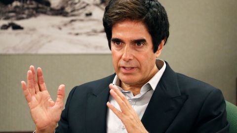 El equipo legal de David Copperfield niega las acusaciones.