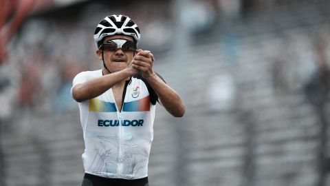 "Nunca dejen de alzar su voz": Richard Carapaz deseó suerte al designado por Ecuador para París 2024