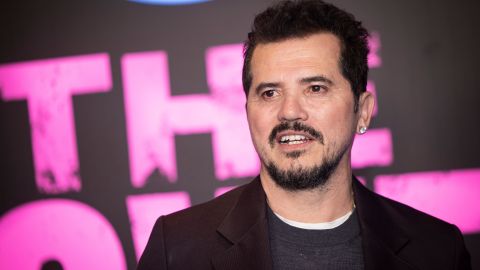 John Leguizamo está promocionando el estreno de la serie ‘The Green Veil’.
