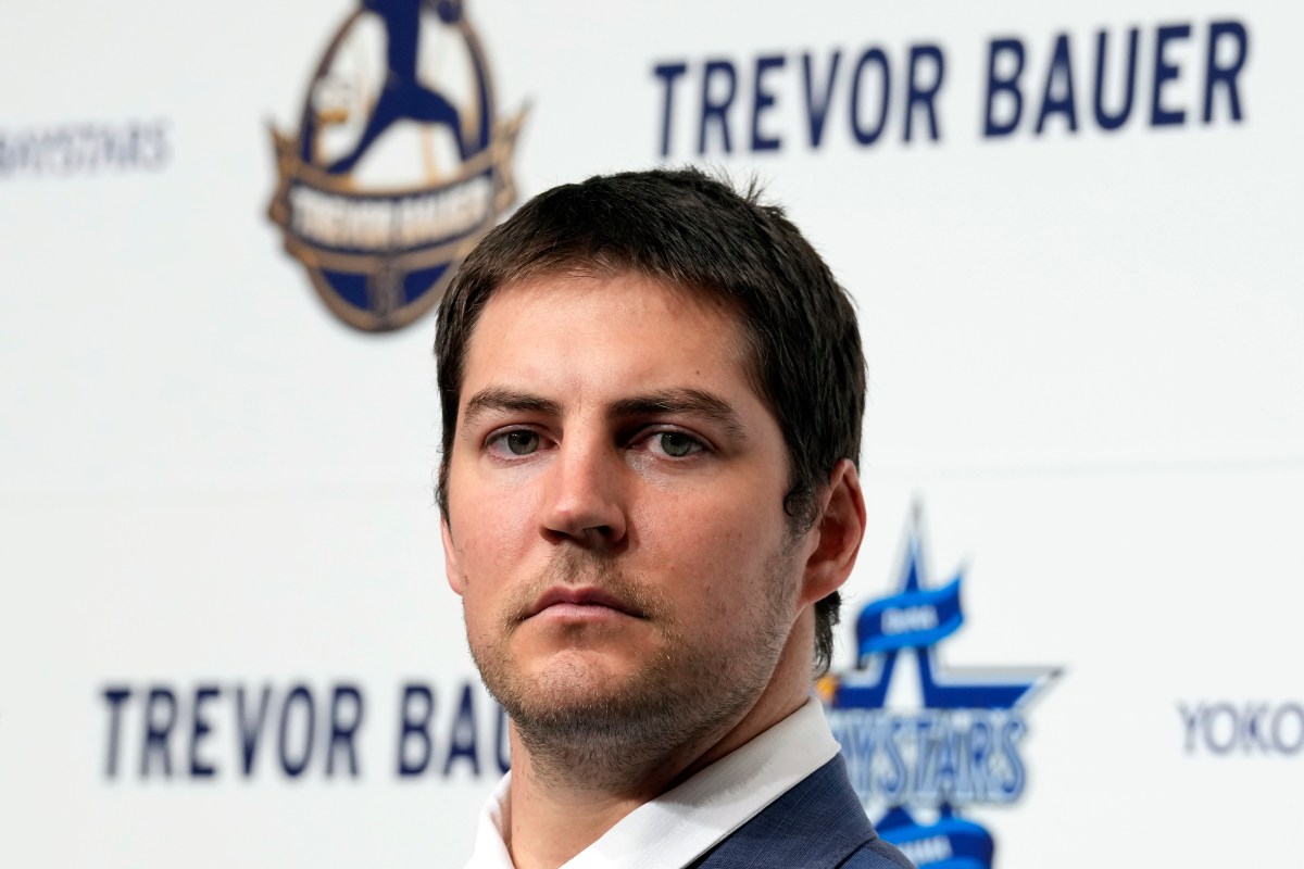 Trevor Bauer busca su habilitación en las Grandes Ligas y usa la reciente decisión sobre Pete Rose para causar polémica