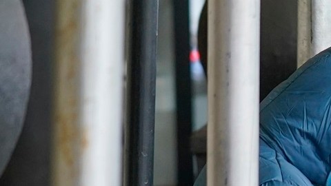 Algunos migrantes hombres solos podrán tener un proceso acelerado de asilo.