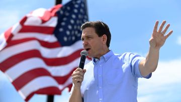 El gobierno de Ron DeSantis defiende la ley SB18 en Florida.