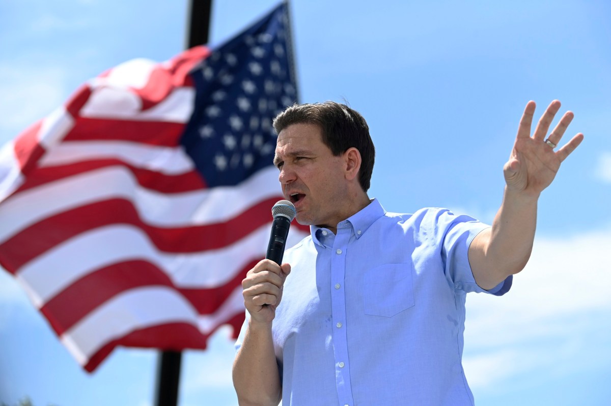 ¿Cómo la ley SB1718 afecta a inmigrantes y el trabajo en Florida? (podcast)