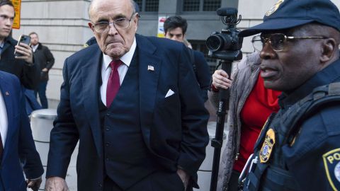 Giuliani todavía tiene varios procesos judiciales por resolver en Arizona, donde enfrenta 9 cargos.