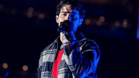 Joe Jonas sigue invirtiendo en bienes raíces tras su separación.