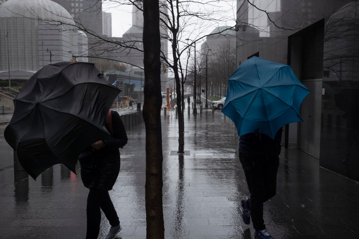Lluvias y tormentas eléctricas azotan el Día de los Caídos en Nueva York y Nueva Jersey