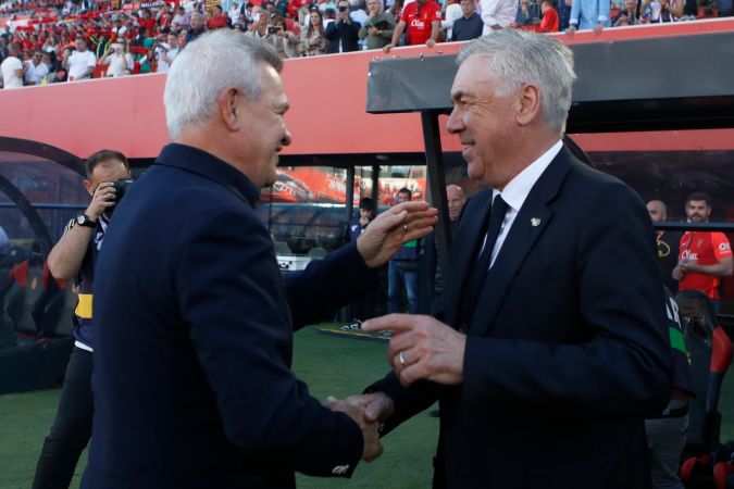 Durante su pasaje como DT del Mallorca, Javier Aguirre tuvo la oportunidad de compartir con técnicos de la talla de Carlo Ancelotti, DT del Real Madrid. FOTO: AP / Francisco Ubilla.