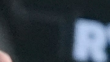 Ryan García celebra tras la decisión de los jueces de adjudicarle el combate ante Devin Haney.