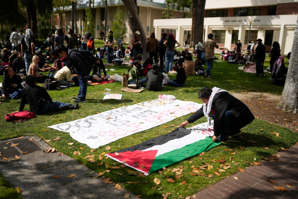 Protesta pro palestina es desalojada en la Universidad del Sur de California