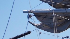 Velero Belem, embarcación encargada de transportar la llama olímpica desde Grecia a Francia.