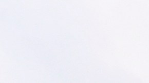 Una línea eléctrica cuelga precipitadamente en el aire cerca de la Universidad Estatal de Florida en Tallahassee, Florida, el viernes 10 de mayo de 2024.