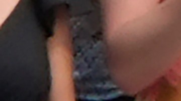 El expresidente Trump, junto a su esposa Melania y su padre, Viktor Knavs, asisten a una ceremonia de graduación de su hijo Barron.