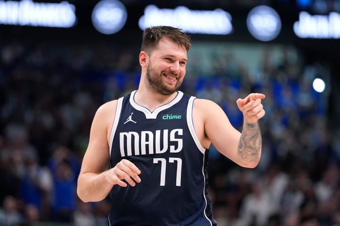 Luka Doncic extenderá el año que viene su vínculo con los Mavericks.