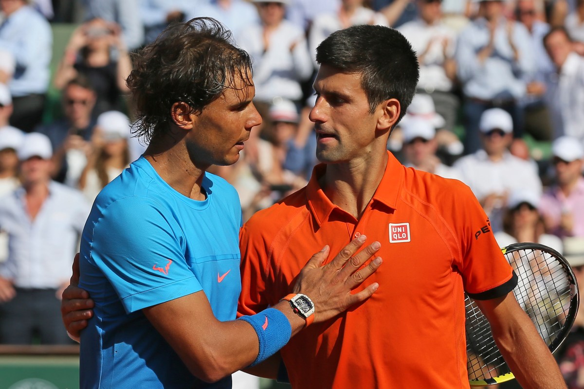 Rafa Nadal y Novak Djokovic se funden en caluroso abrazo al encontrarse en Roland Garros [Video]
