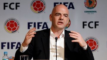 Gianni Infantino, presidente de FIFA, fue el encargado de adjudicarle la Copa del Mundo Femenina Sub-20 a Colombia.