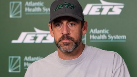 Aaron Rodgers reveló que rechazó la opción de ser compañero de fórmula de Robert F. Kennedy Jr. para quedarse en la NFL