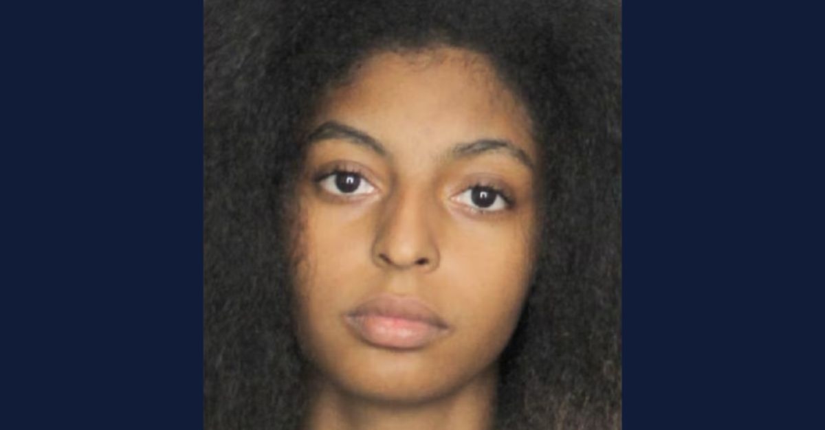 Mamá de Florida “pisoteó” la cabeza de su bebé de 10 meses y envió una foto del abuso al padre