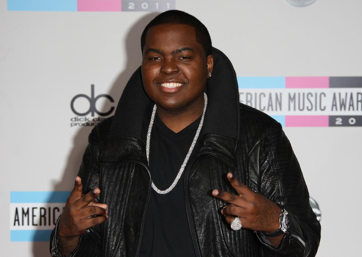 Sean Kingston es arrestado y enfrenta 10 cargos por fraude y robo