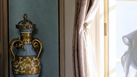 Selena Gómez posando.