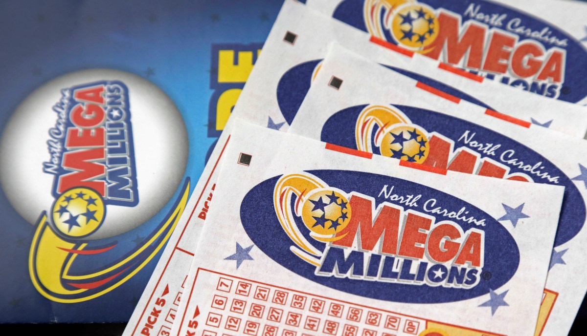 Ganador de los $1,350 millones del Mega Millions es demandado por su familia