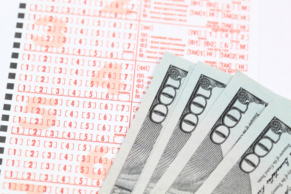 Ganó más de $1 millón en la lotería, pero no desea gastar su premio, pues se siente “culpable”