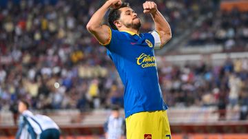 El delantero mexicano permanecerá en el Club América hasta 2027.