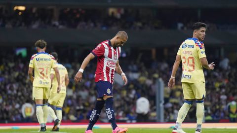 El delantero mexicano se mostró triste por la derrota de Chivas de Guadalajara y pidió disculpas a la afición.