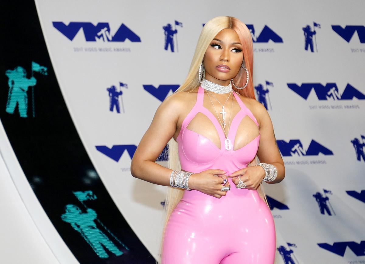 Nicki Minaj pide disculpas a sus fans tras ser detenida por “posesión de drogas”
