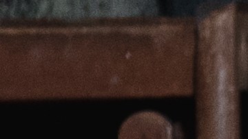 Maribel Martínez  en el papel de Evalisse junto al joven actor  Donovan Monzon, en la pieza teatral que se presenta hasta el 9 de junio en el INTAR Theatre