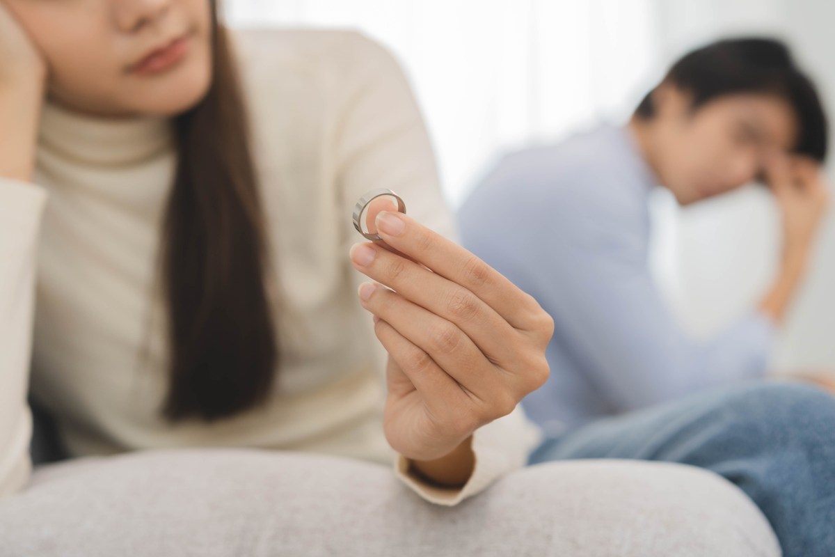 Mujer mexicana descubre a su novio con su mejor amiga y revela los videos de la traición