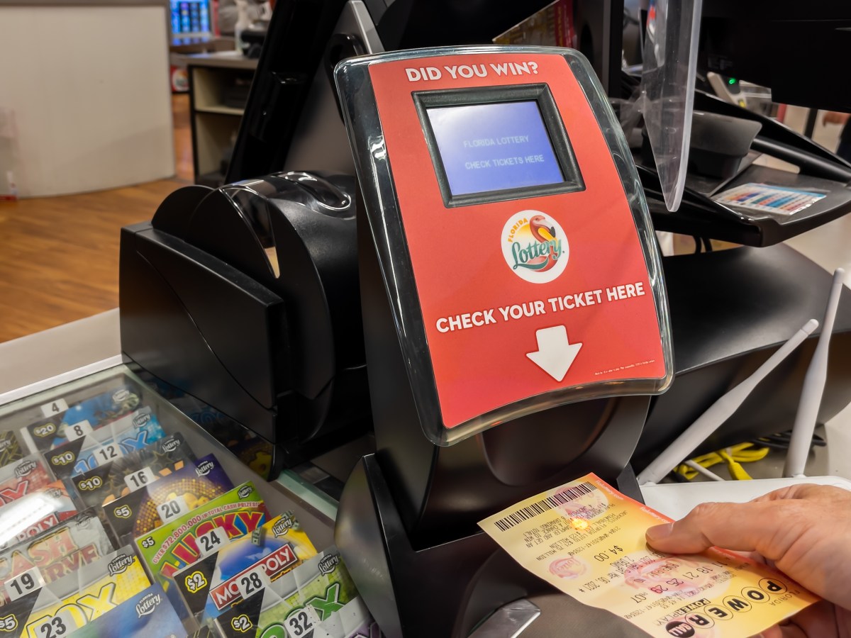 ¿Por qué es un error dejar que la máquina de lotería elija tus números para jugar?