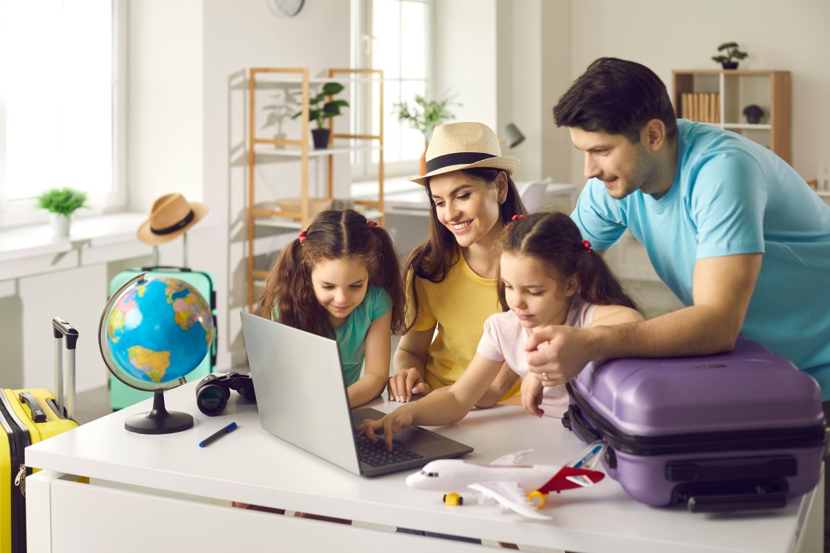 Las familias estadounidenses quieren evitar gastar de más en vacaciones: Wise