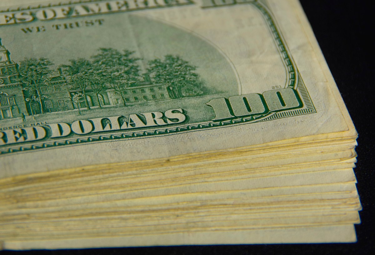 Hombre gana la lotería y prefiere recibir un solo pago de $390,000 dólares que $25,000 de por vida