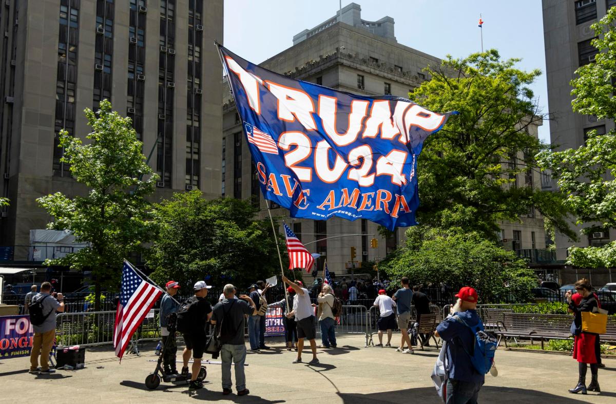 El mitin de Trump en el territorio demócrata del Bronx muestra divisiones entre latinos