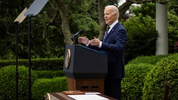 El Presidente Joe Biden habla durante un evento en el Jardín de Rosas de la Casa Blanca, en Washington, DC, EE.UU., 14 de mayo de 2024.