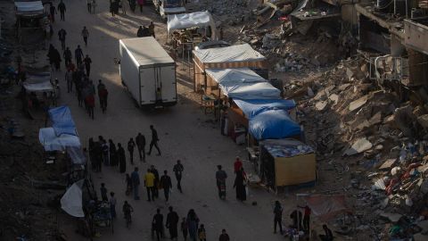 Israel recuperó el cuerpo de un cuarto rehén en Gaza mientras Netanyahu insiste en la presión a Hamás