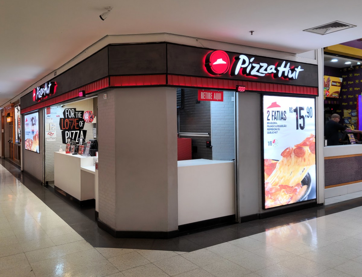 Pizza Hut estrena una versión de hamburguesa con queso derretido