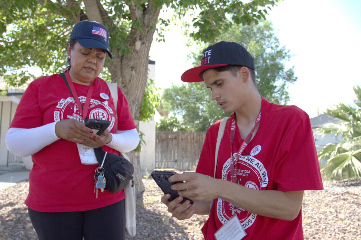 El “ejército” de empleados de hotel que quiere tumbar a Trump en la ciudad de los casinos