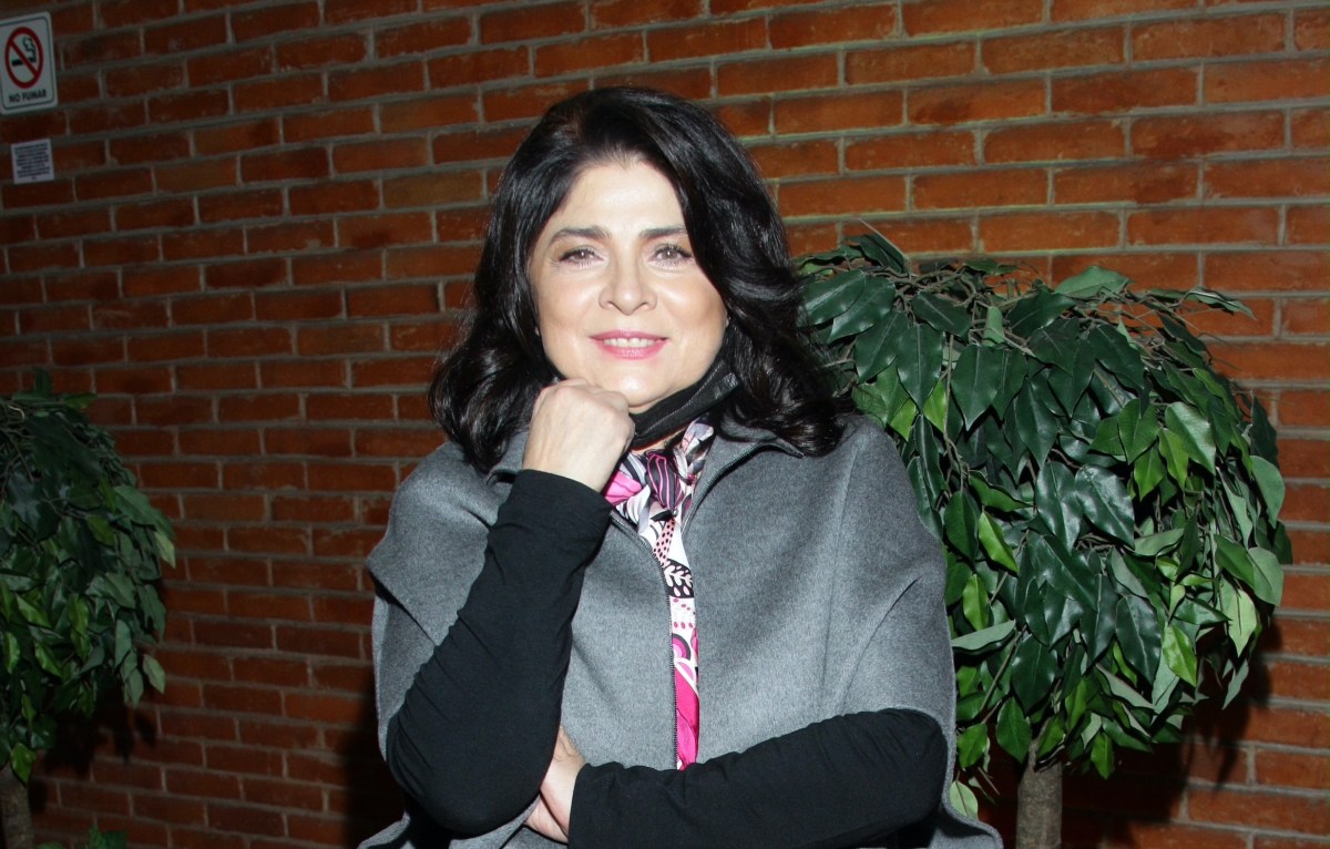 Victoria Ruffo no tendría problema en vender la exclusiva de su reencuentro con Eugenio Derbez