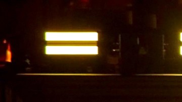 Luis Miguel actuando en un show.