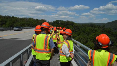 Nueva York está comprometido a compartir su experiencia en resiliencia de infraestructura con otros países.