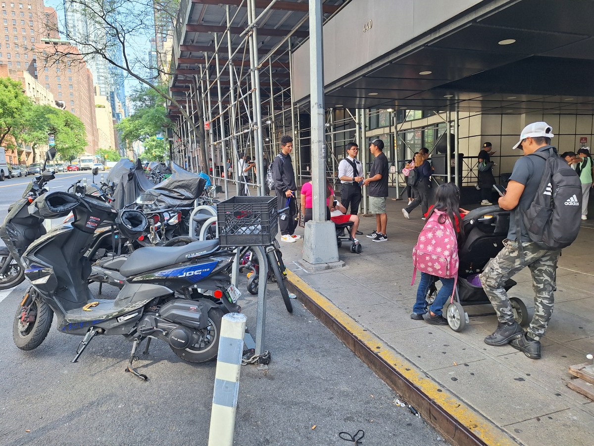 Migrants in NYC shelters face nice uncertainty as a result of border closures: “my household will move it doesn’t matter what, however will probably be dearer” – ​​El Diario NY