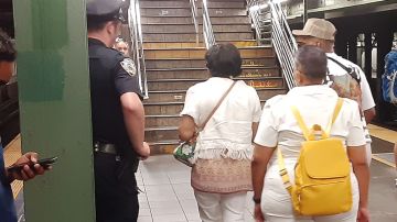 Policía en estación del Metro de Nueva York/Archivo.